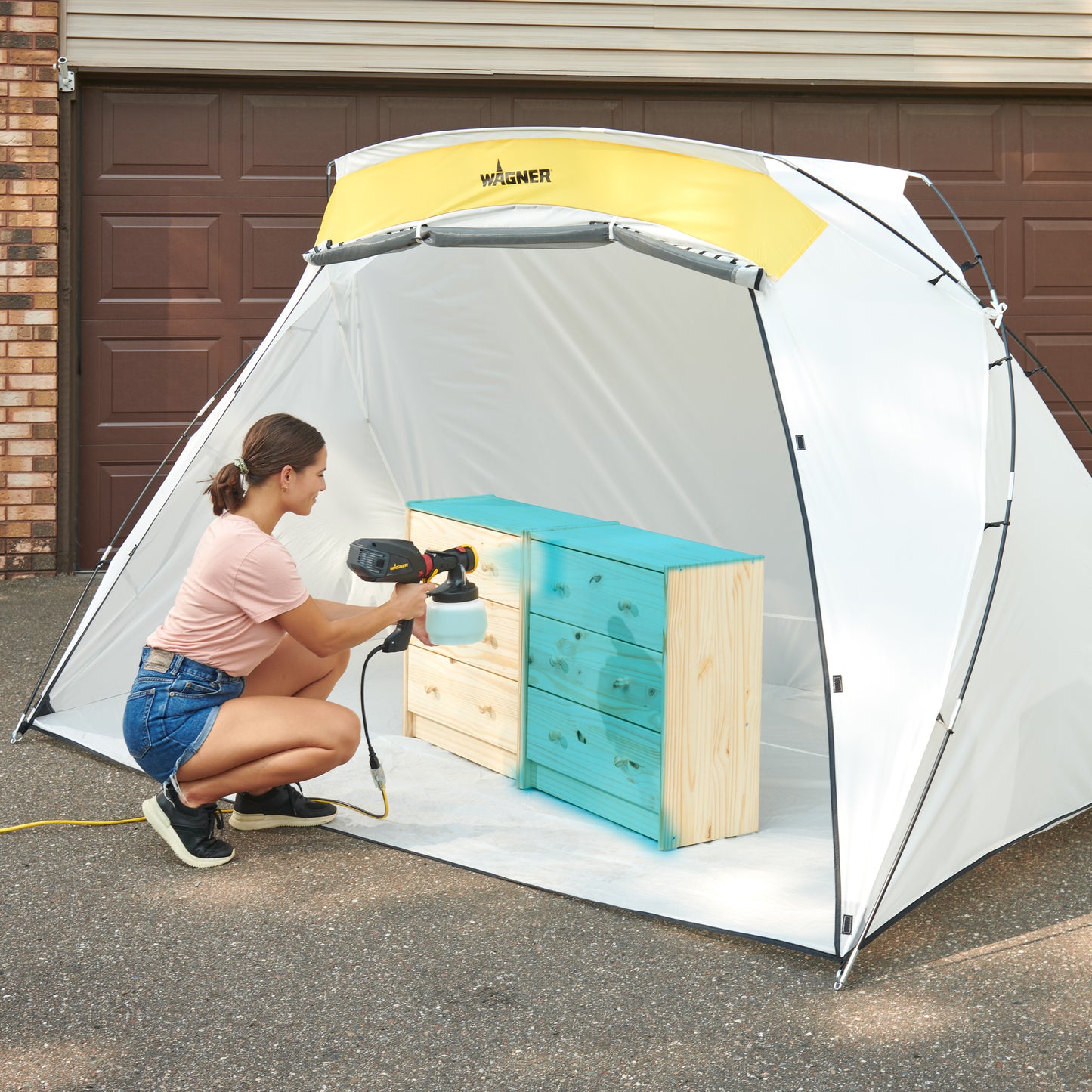 Large Spray Shelter