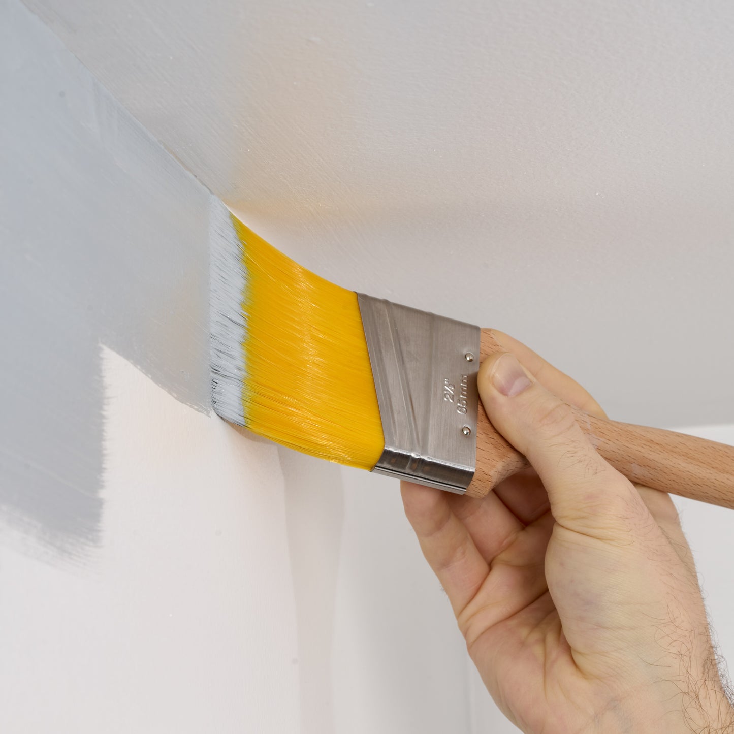 2 ½ Inch Angle Paint Brush